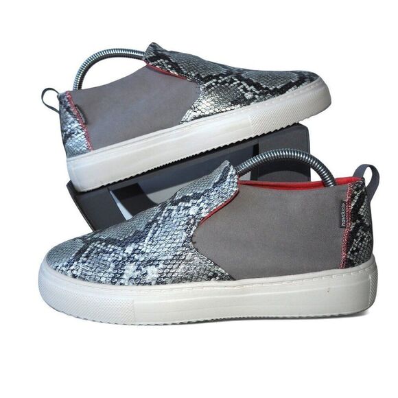Hey Dude Peyton "Snake Grey" Slip-on Casual Shoes 121793172 Women's 10 - Picture 1 of 11
